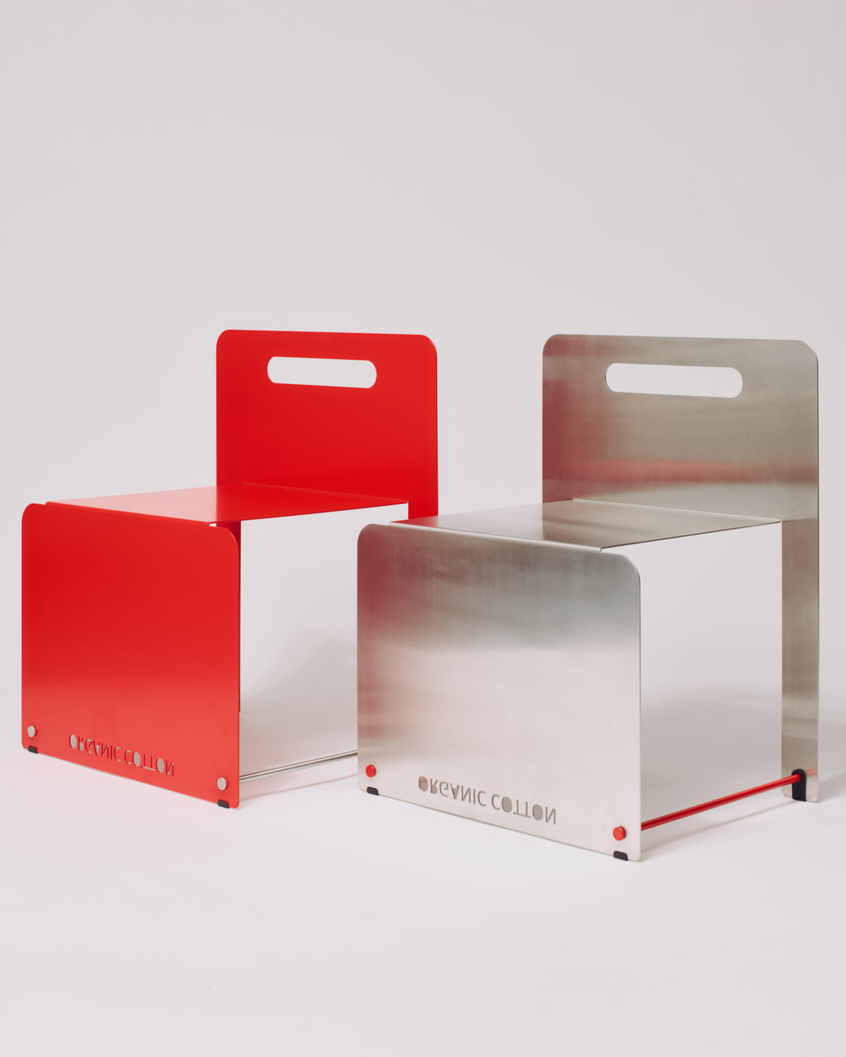 V1 - Fold Chair (red)